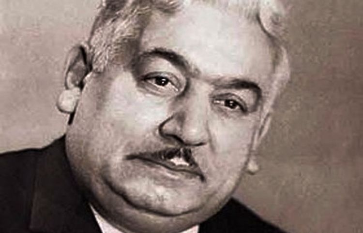 Atasını ermənilər öldürdü, qardaşı repressiya olundu, oğlu onu illərlə aldatdı - Gülməkdən ölən böyük aktyorumuz
