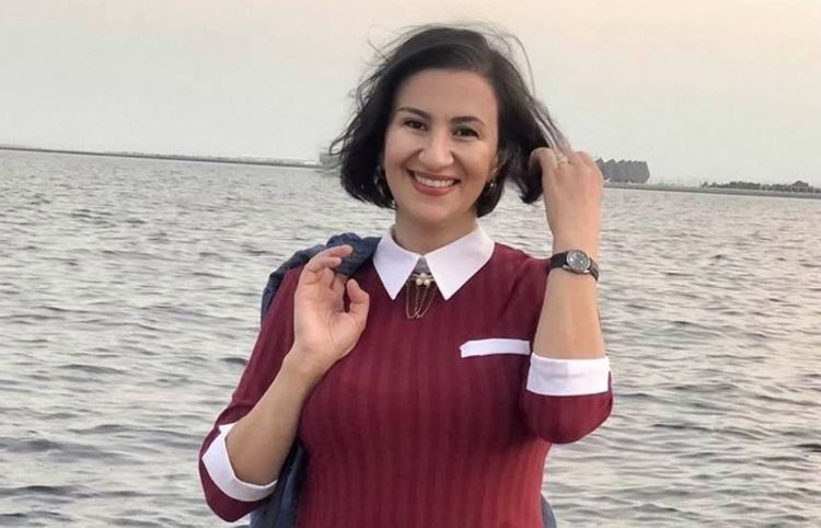 Özgəsinə ətdən yastıq oldu, mənə Vətən olan sinən – Elnazdan yeni şeirlər