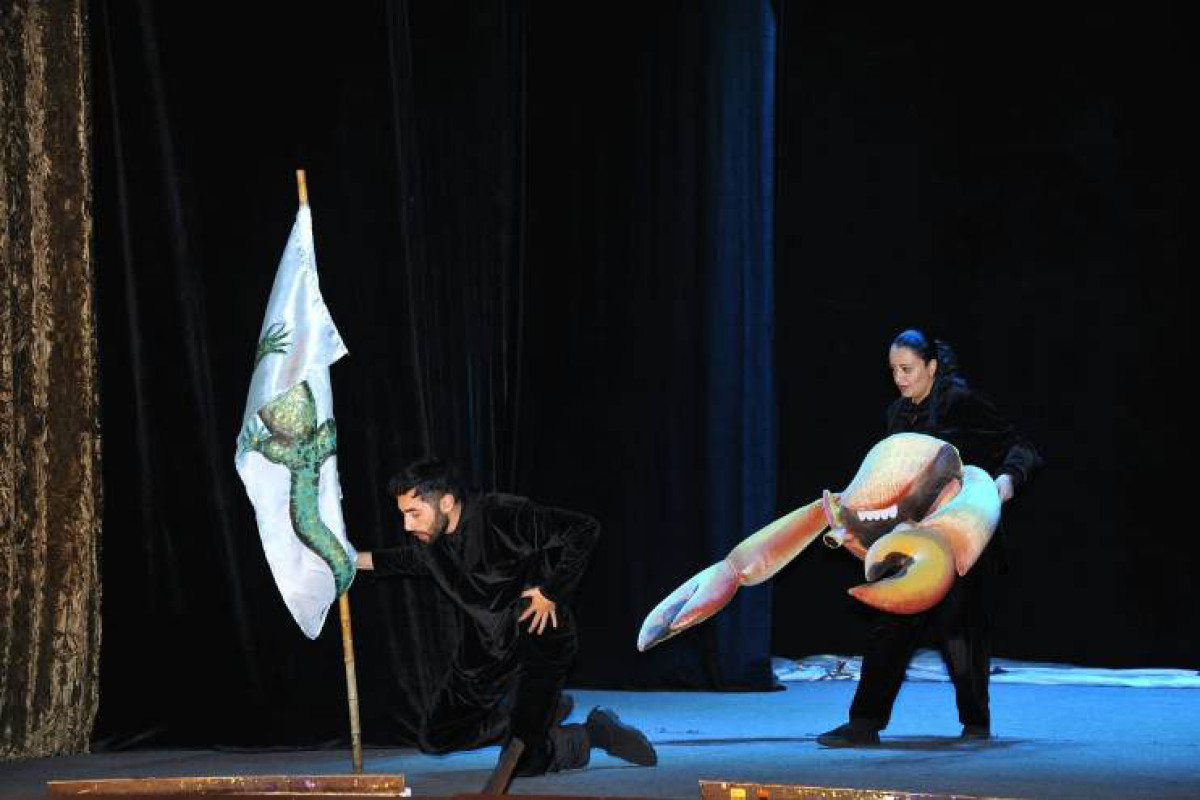 “Balaca Qara Balıq” Kukla Teatrının səhnəsində: Uşaqlar onu anlaya bildimi?