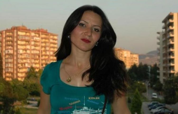 Seviş mənimlə, gecədir! – Məlihə Əzizpurun şeirləri